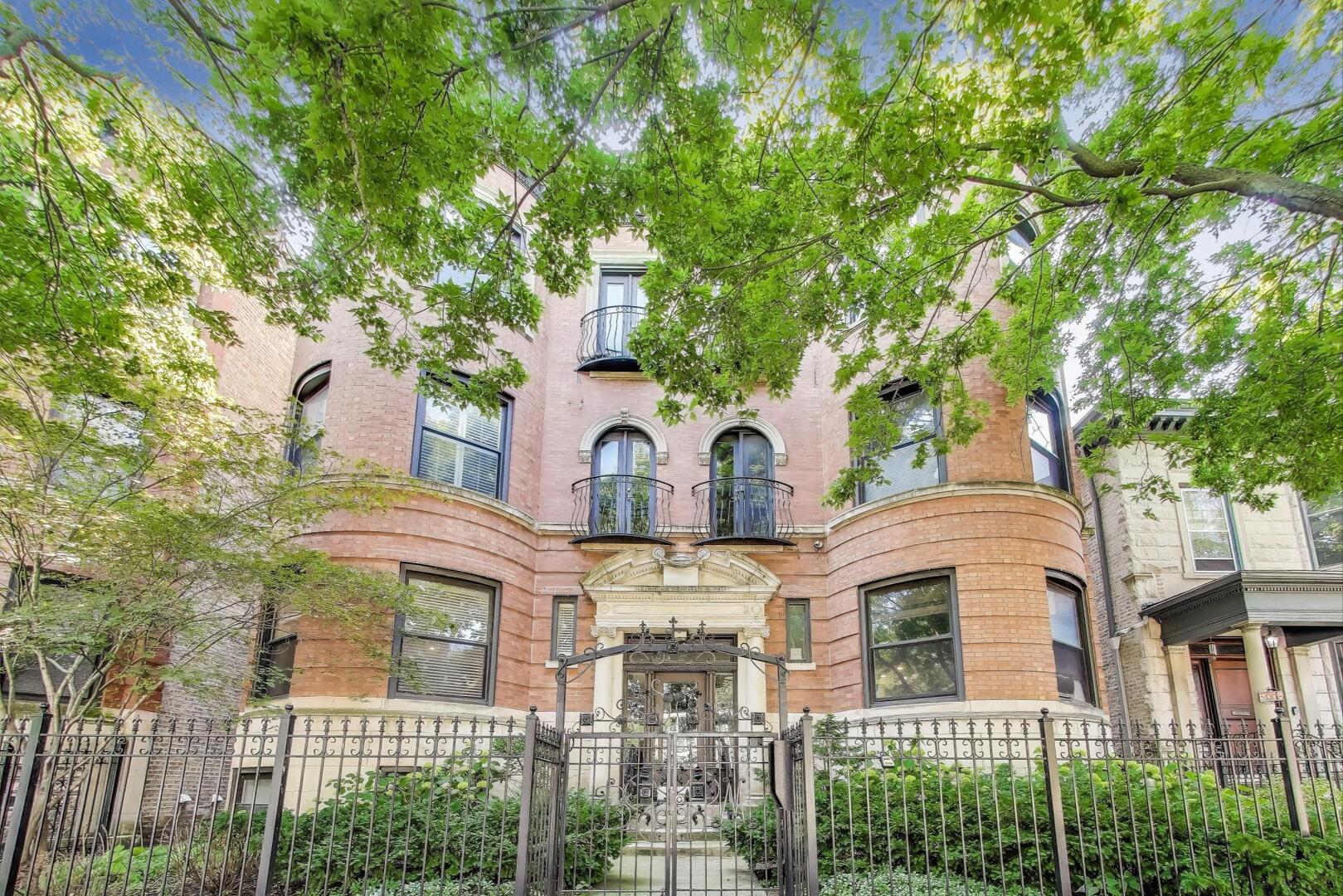 5014 South Blackstone Avenue Chicago IL 60615