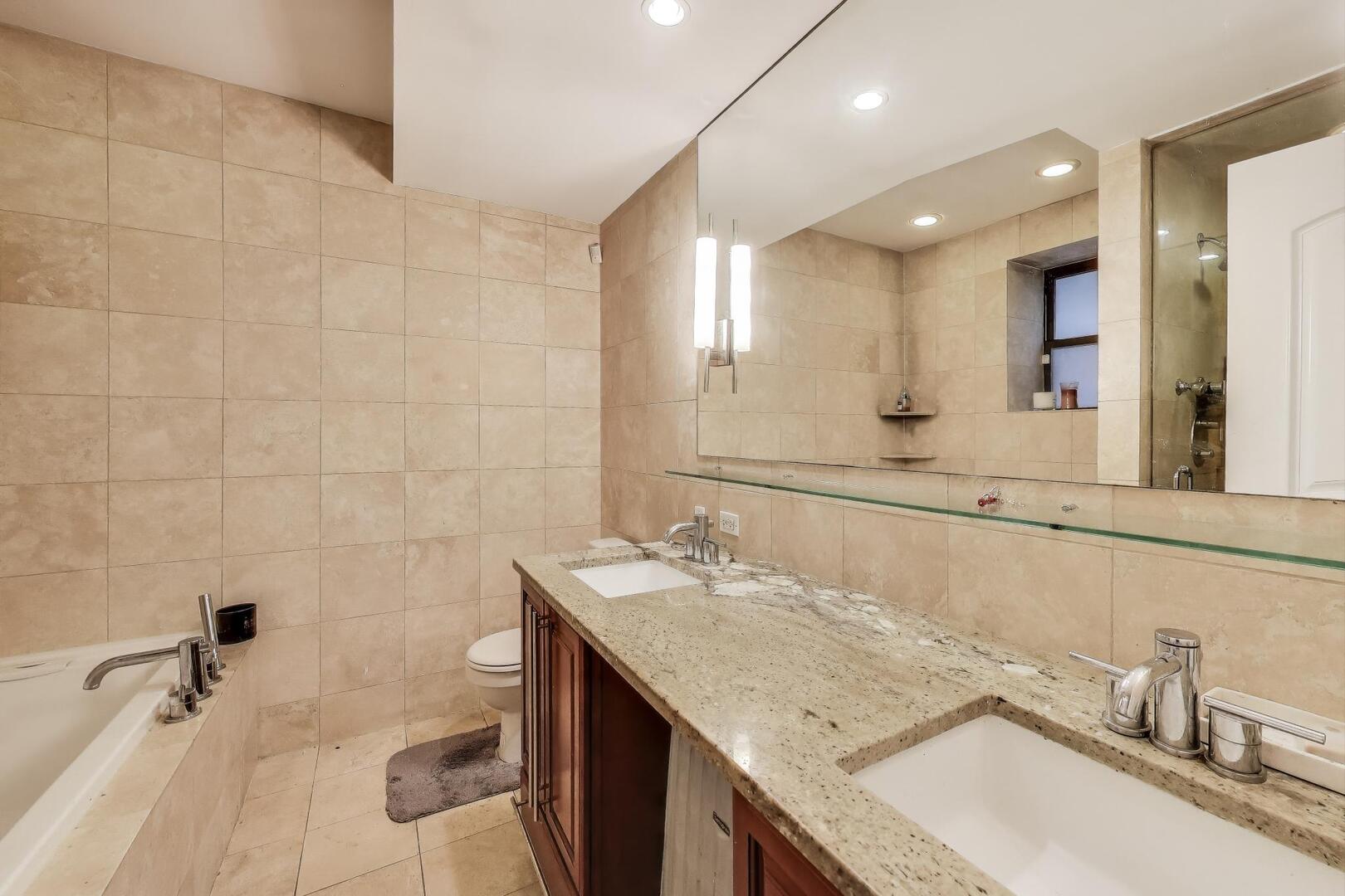 5014 South Blackstone Avenue Chicago IL 60615