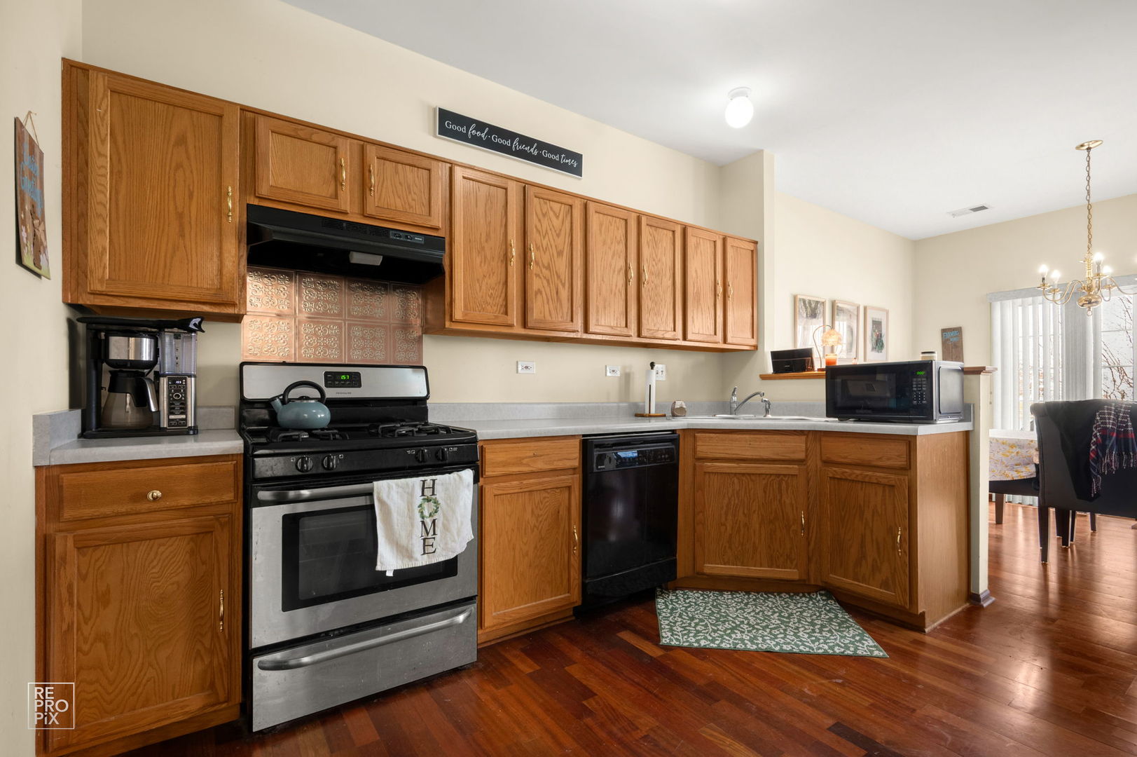 1827 Golden Gate Lane Naperville IL 60563