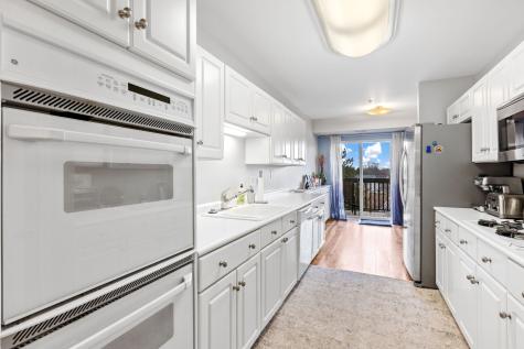 140 Manchester Drive Buffalo Grove IL 60089