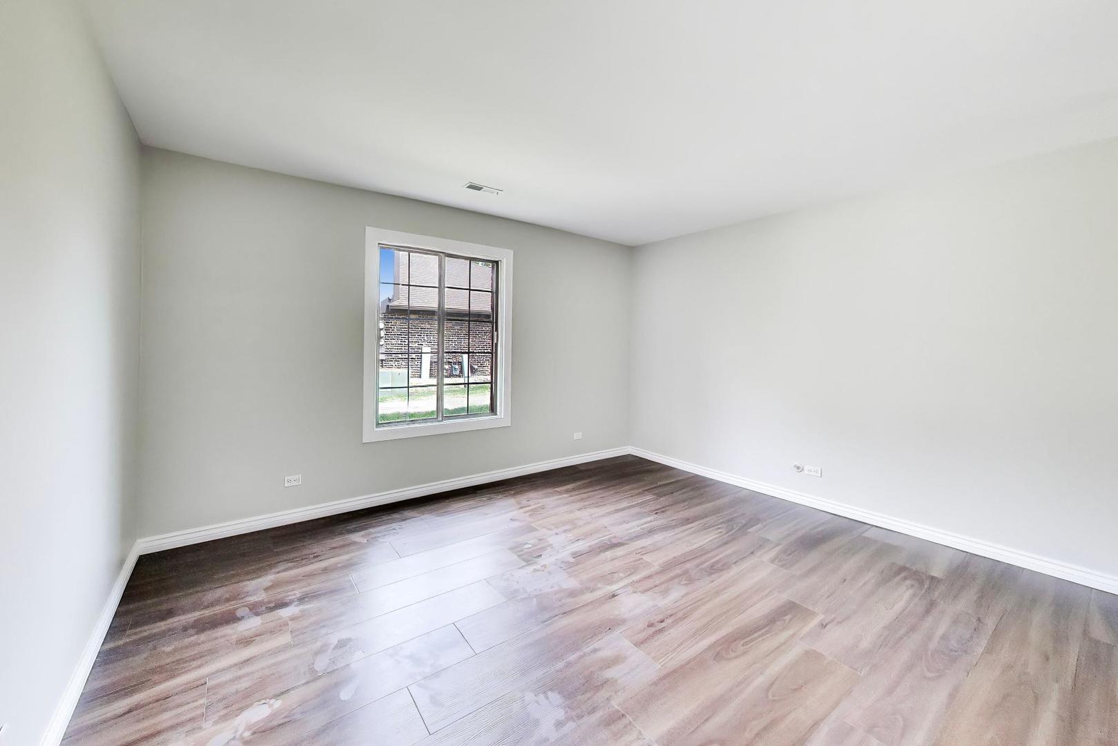 1720 Lakecliffe Drive Wheaton IL 60189