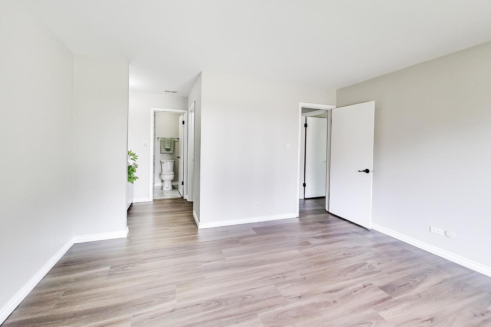 1720 Lakecliffe Drive Wheaton IL 60189