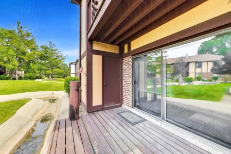 1720 Lakecliffe Drive Wheaton IL 60189