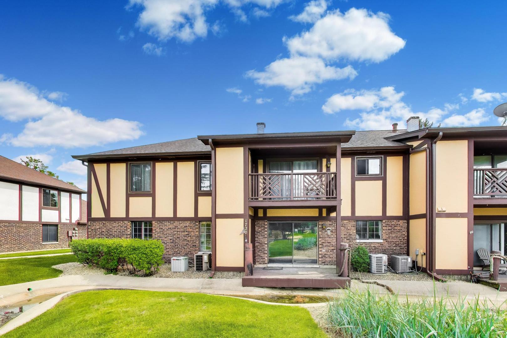 1720 Lakecliffe Drive Wheaton IL 60189