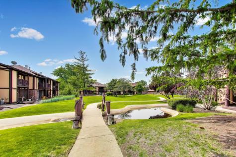 1720 Lakecliffe Drive Wheaton IL 60189