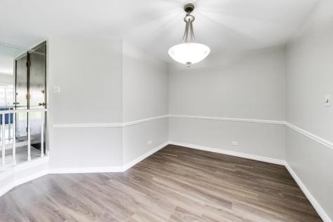 1720 Lakecliffe Drive Wheaton IL 60189