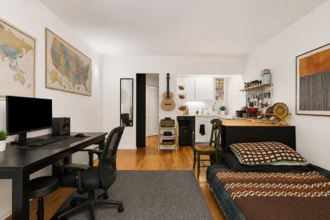 235 West Eugenie Street Chicago IL 60614