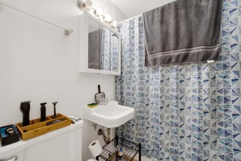 235 West Eugenie Street Chicago IL 60614