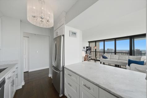 10 East Ontario Street Chicago IL 60611
