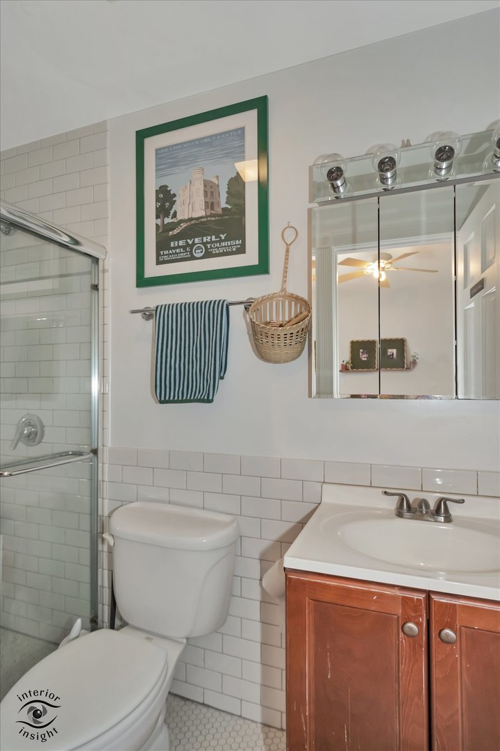 5335 South Harper Avenue Chicago IL 60615