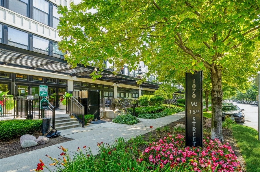1070 West 15th Street Chicago IL 60608
