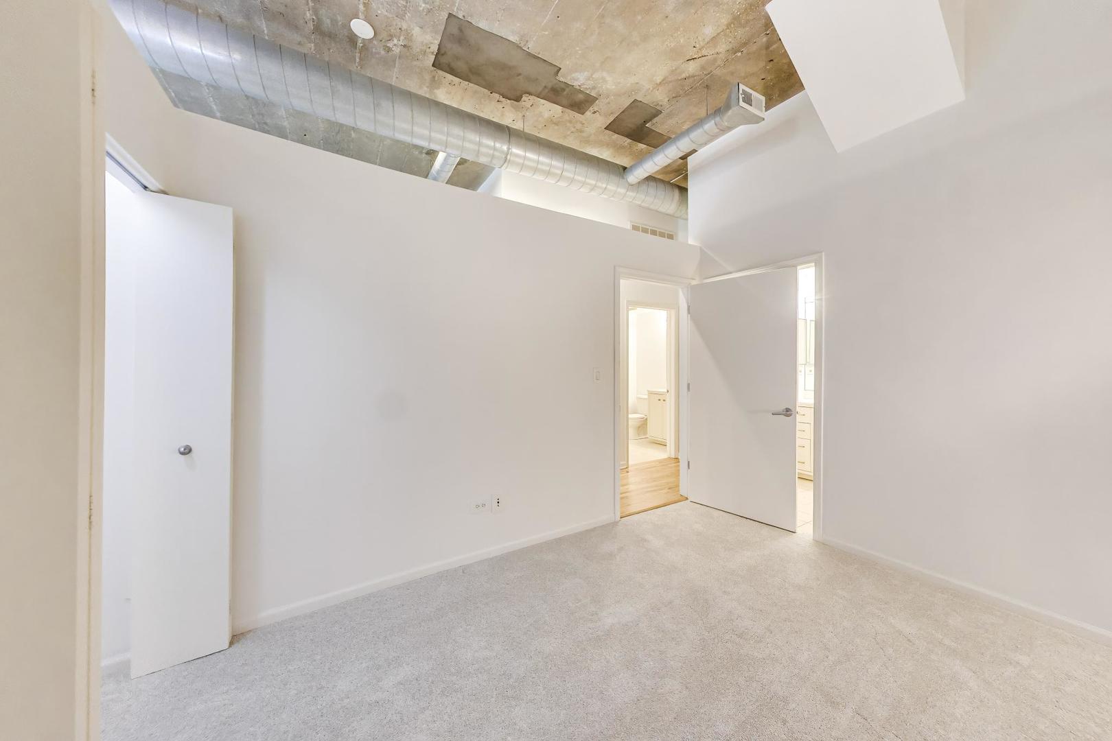 1070 West 15th Street Chicago IL 60608