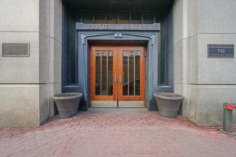 732 South Financial Place Chicago IL 60605