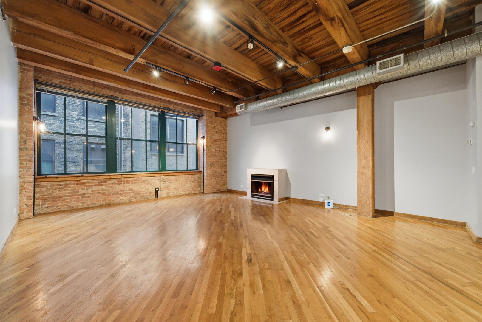 732 South Financial Place Chicago IL 60605