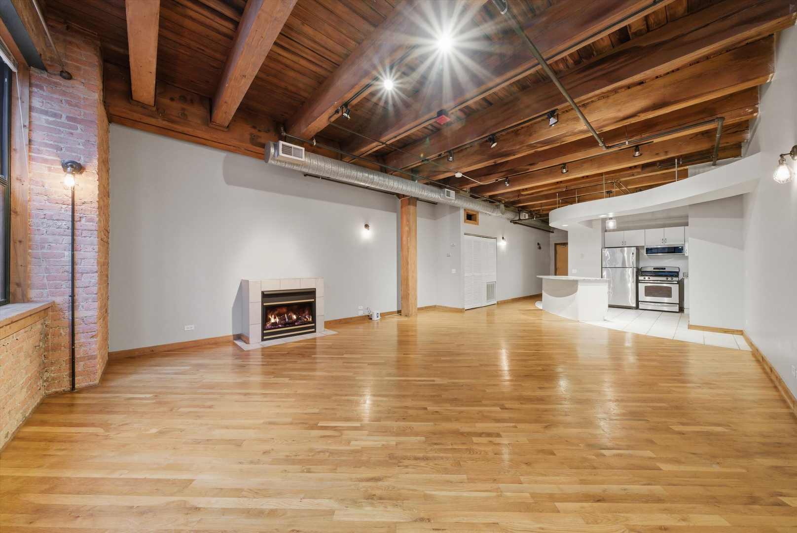 732 South Financial Place Chicago IL 60605
