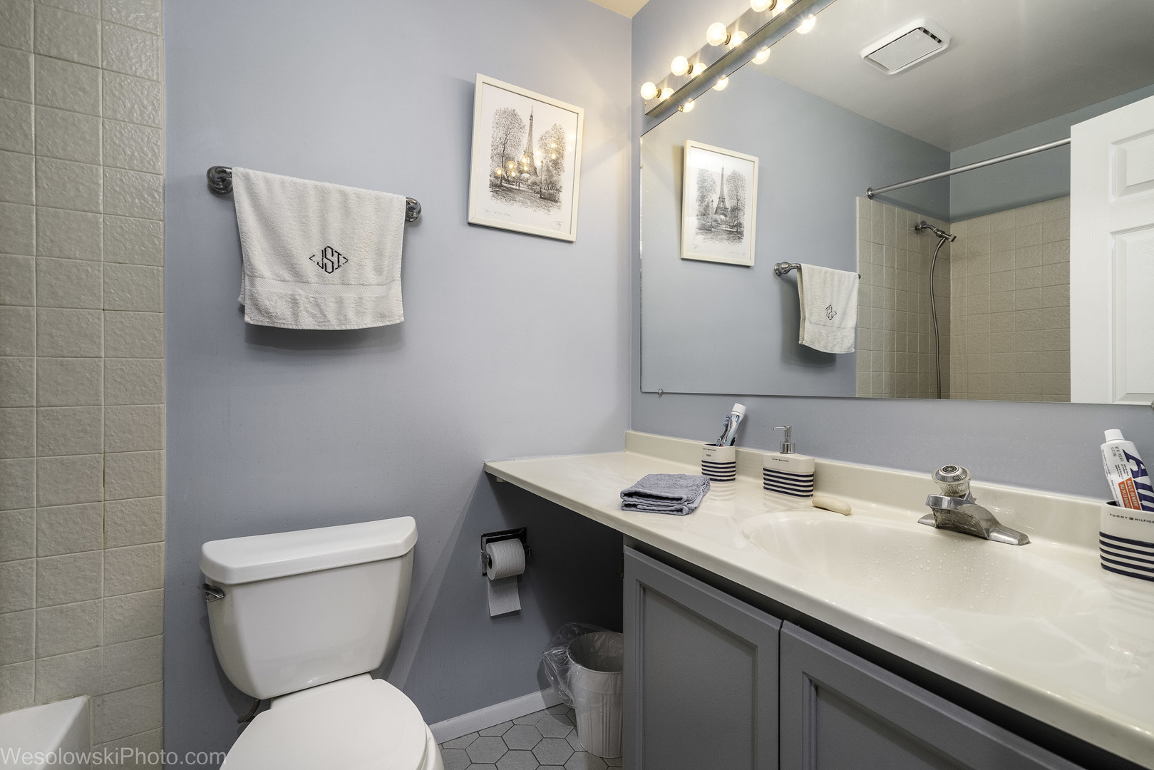 2950 Northampton Drive Rolling Meadows IL 60008