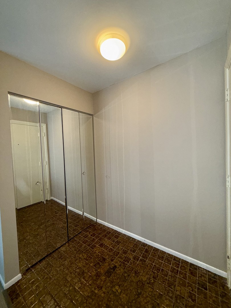 2950 Northampton Drive Rolling Meadows IL 60008