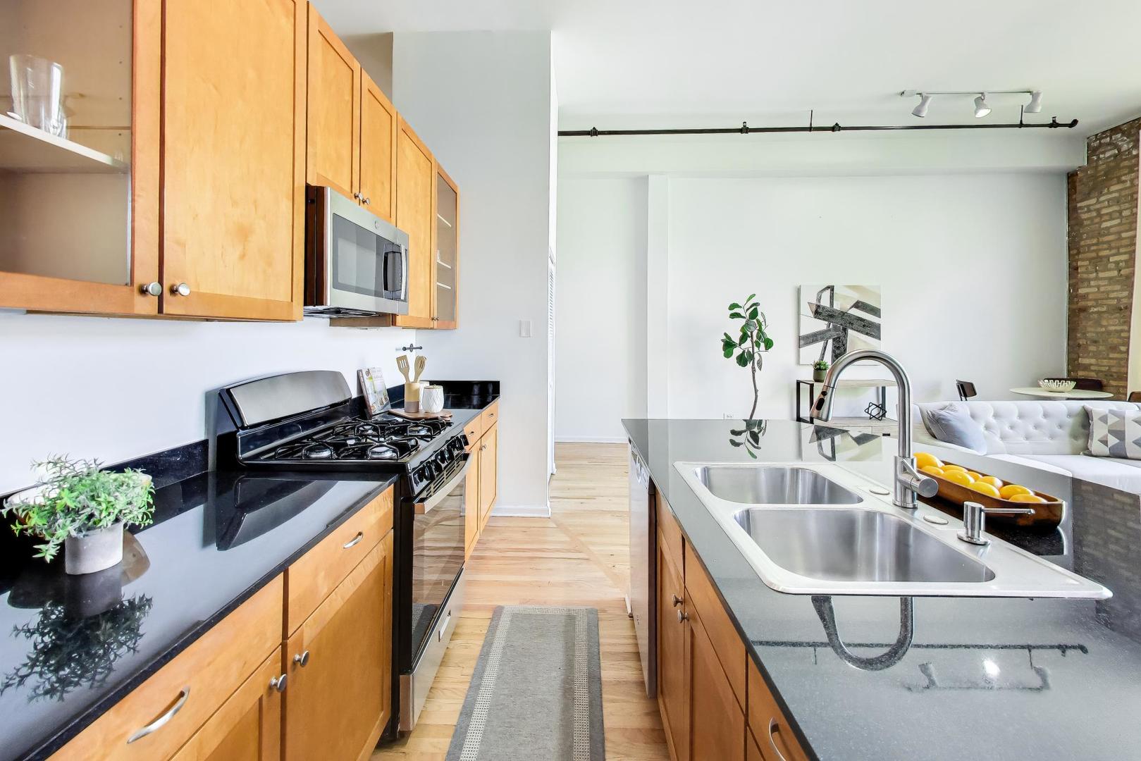 1907 North Milwaukee Avenue Chicago IL 60647