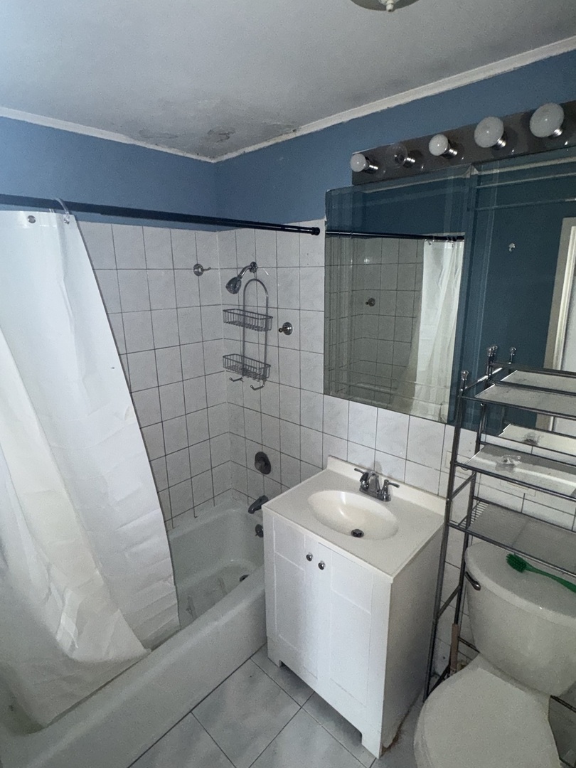 4300 West Ford City Drive Chicago IL 60652