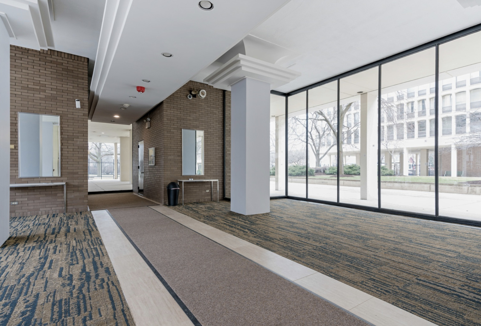 1401 East 55th Street Chicago IL 60615