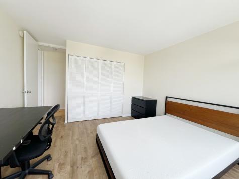 1401 East 55th Street Chicago IL 60615