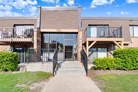 721 Tipperary Court Schaumburg IL 60193