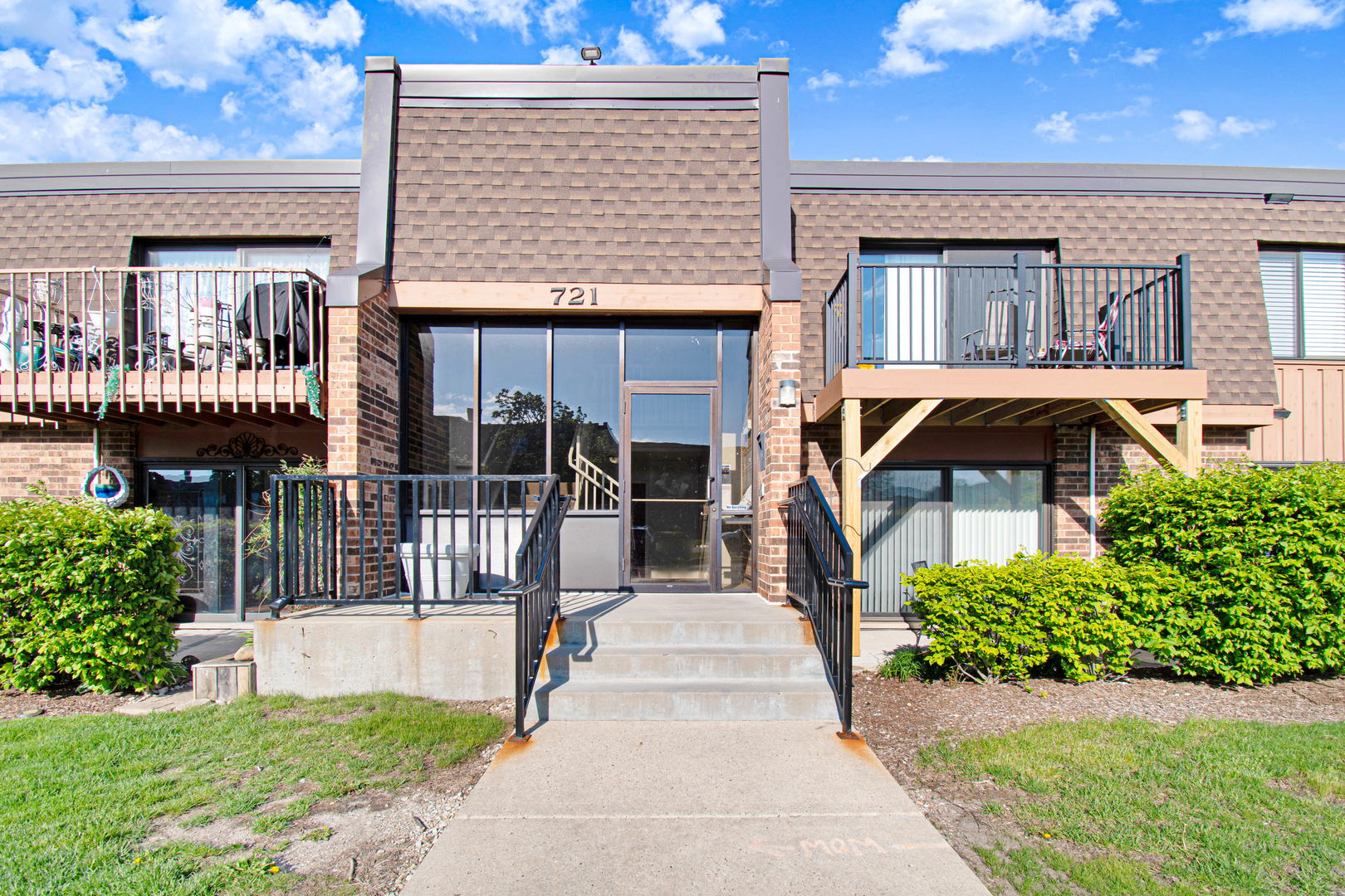 721 Tipperary Court Schaumburg IL 60193
