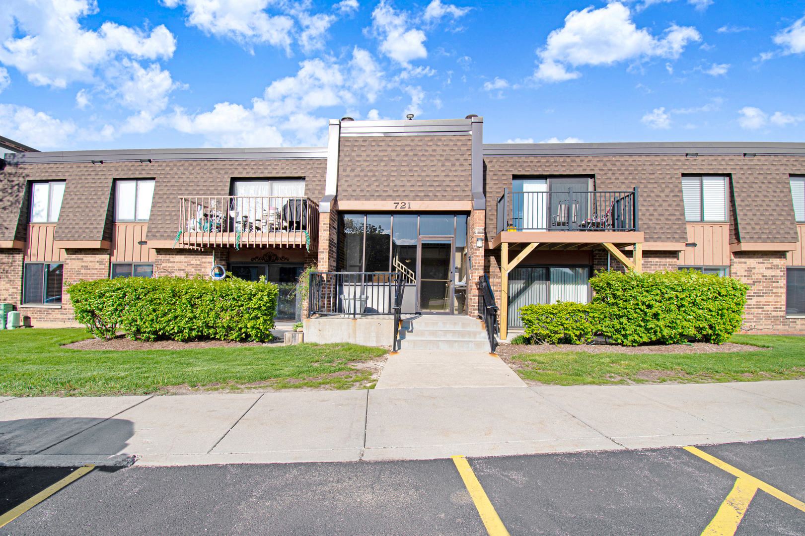 721 Tipperary Court Schaumburg IL 60193