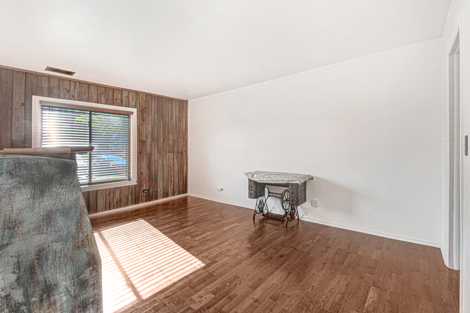 721 Tipperary Court Schaumburg IL 60193