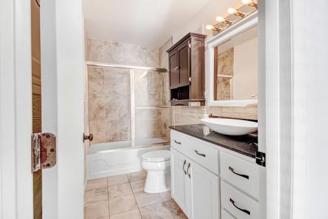 721 Tipperary Court Schaumburg IL 60193