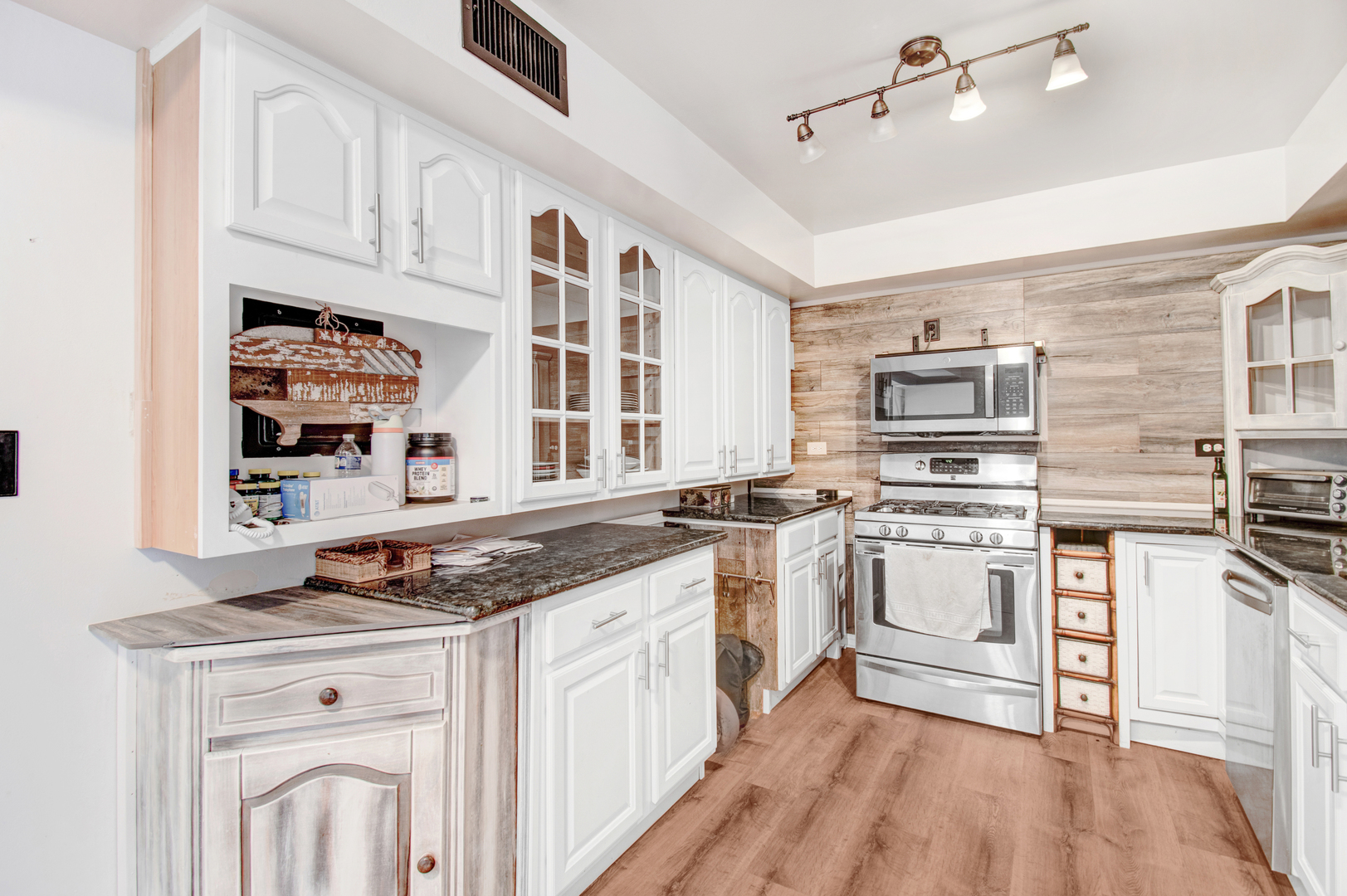 721 Tipperary Court Schaumburg IL 60193