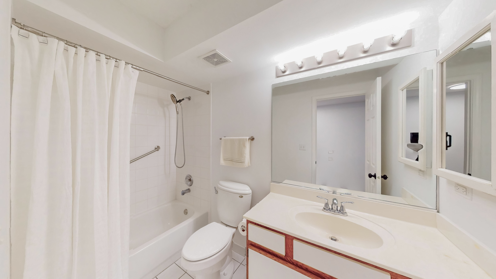 4750 North Elston Avenue Chicago IL 60630