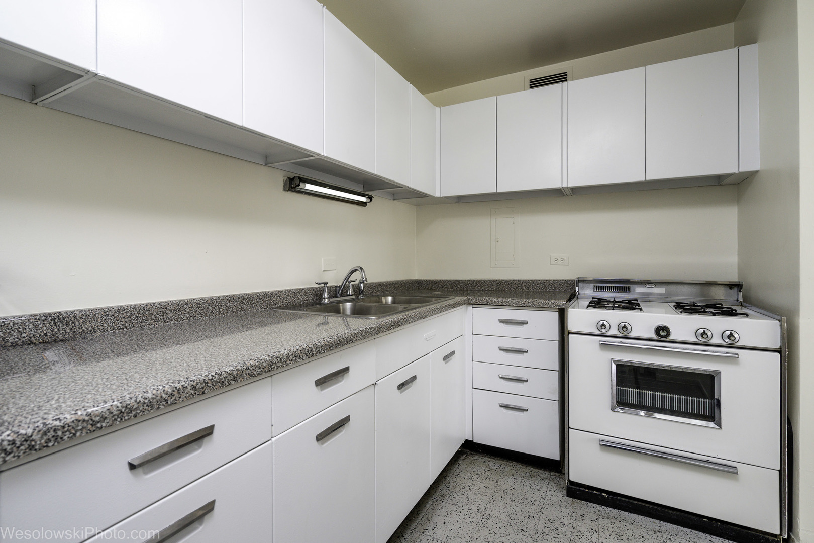 1451 East 55th Street Chicago IL 60615