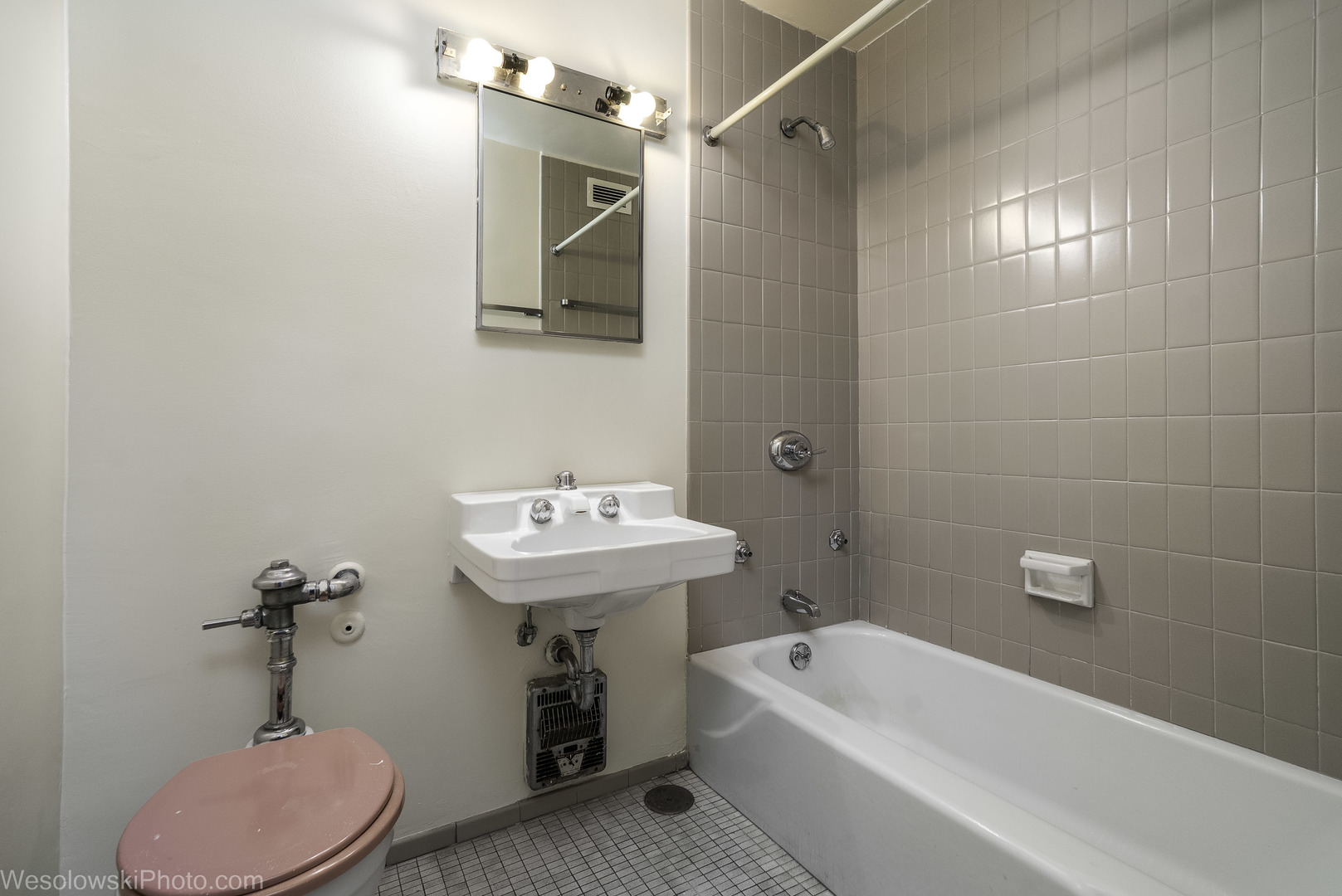 1451 East 55th Street Chicago IL 60615