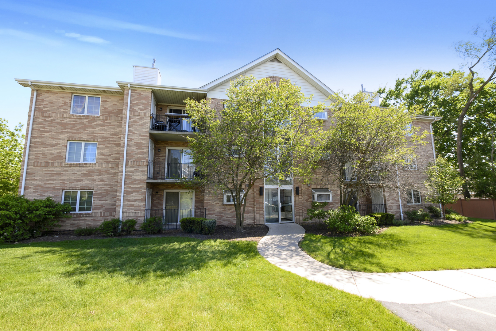 18310 Robin Lane Homewood IL 60430