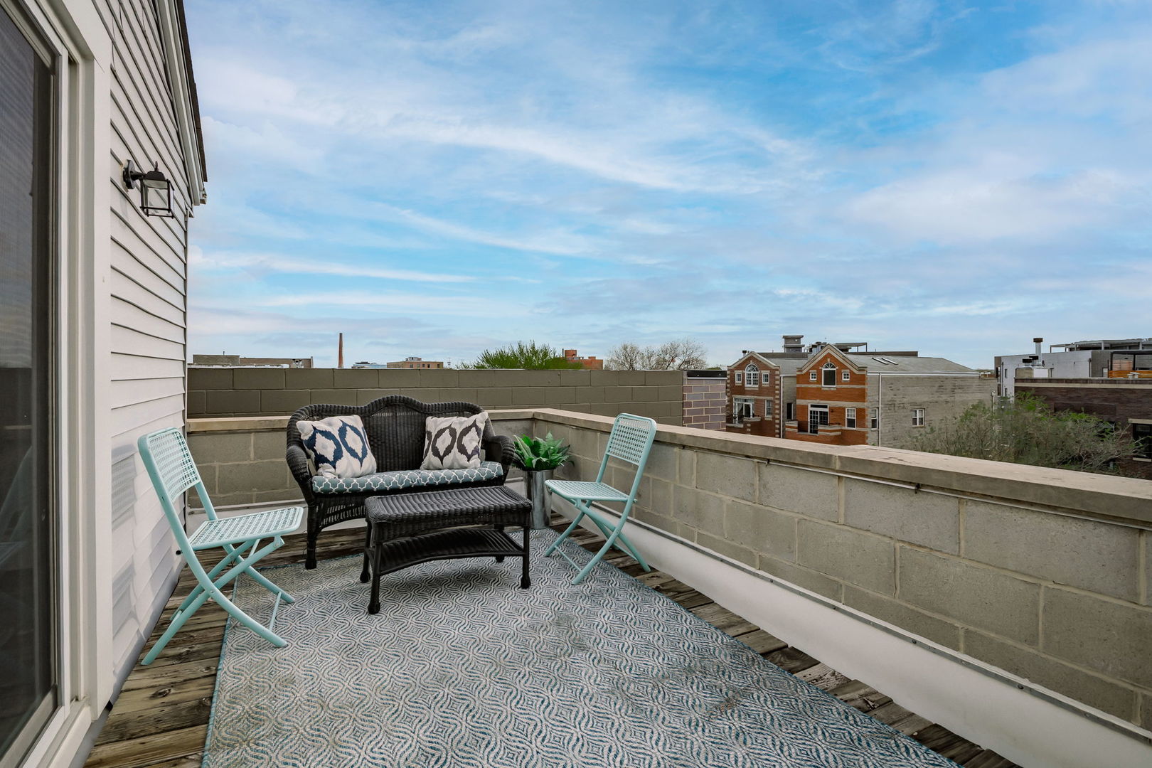 2849 North Damen Avenue Chicago IL 60618