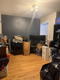 902 West Agatite Avenue Chicago IL 60640