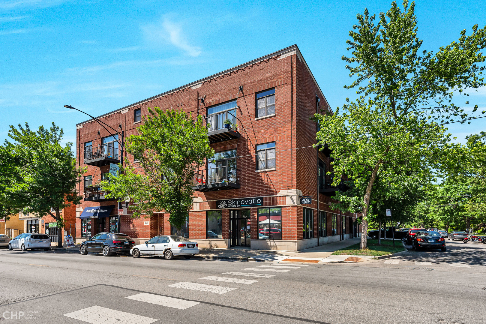 2934 West Montrose Avenue Chicago IL 60618