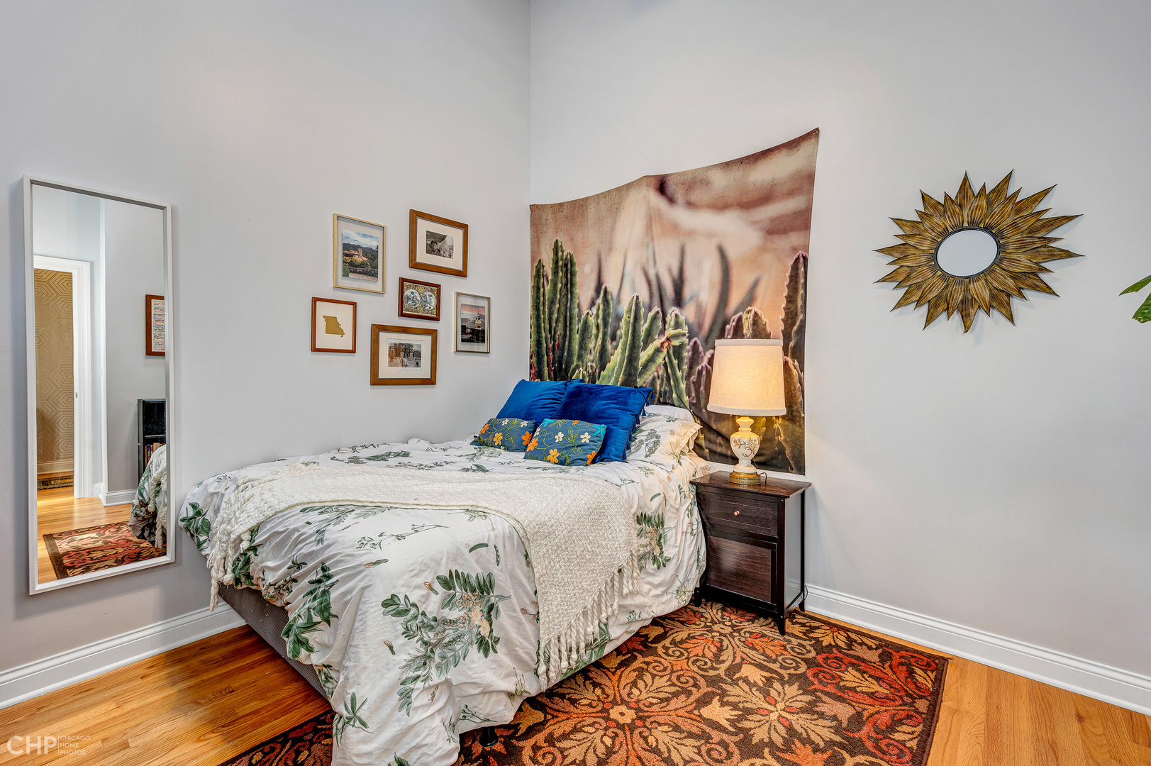 2934 West Montrose Avenue Chicago IL 60618