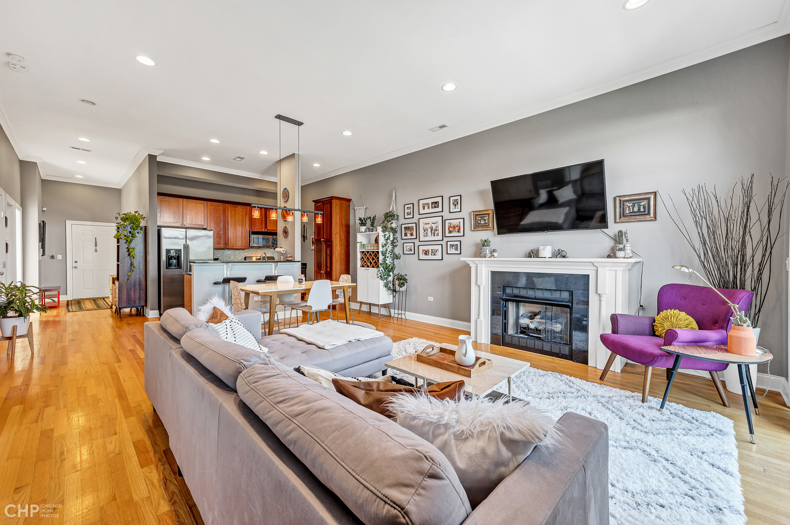2934 West Montrose Avenue Chicago IL 60618
