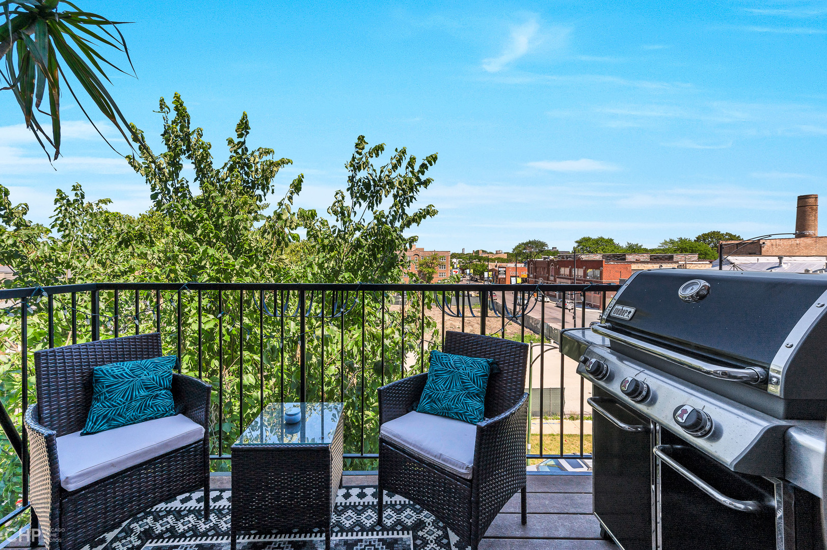 2934 West Montrose Avenue Chicago IL 60618