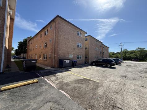 8748 West Berwyn Avenue Chicago IL 60656