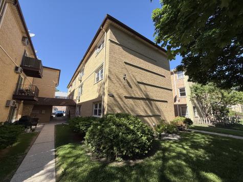 8748 West Berwyn Avenue Chicago IL 60656