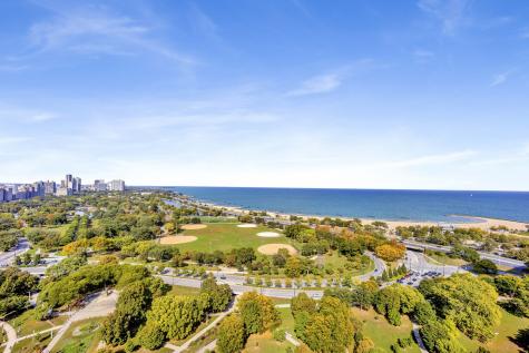 1555 North Dearborn Parkway Chicago IL 60610