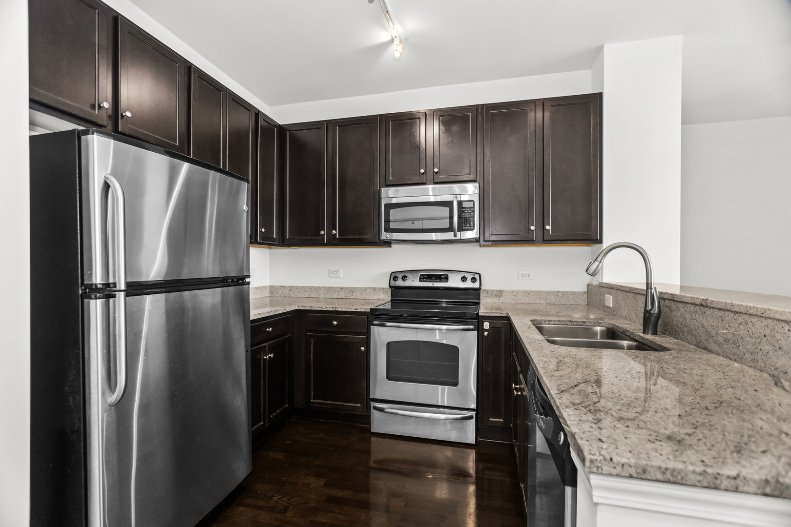 1901 South Calumet Avenue Chicago IL 60616