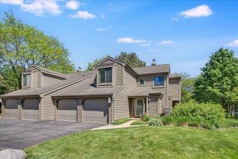 669 Golf Lane Lake Barrington IL 60010