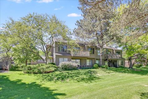 669 Golf Lane Lake Barrington IL 60010