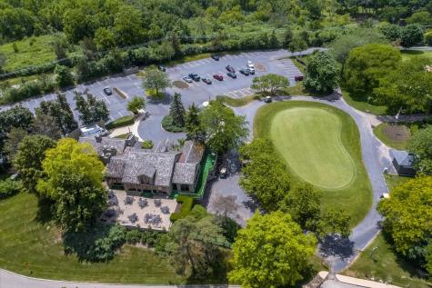 669 Golf Lane Lake Barrington IL 60010