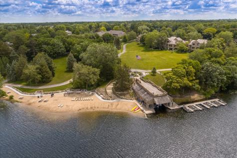 669 Golf Lane Lake Barrington IL 60010