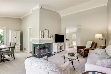 669 Golf Lane Lake Barrington IL 60010